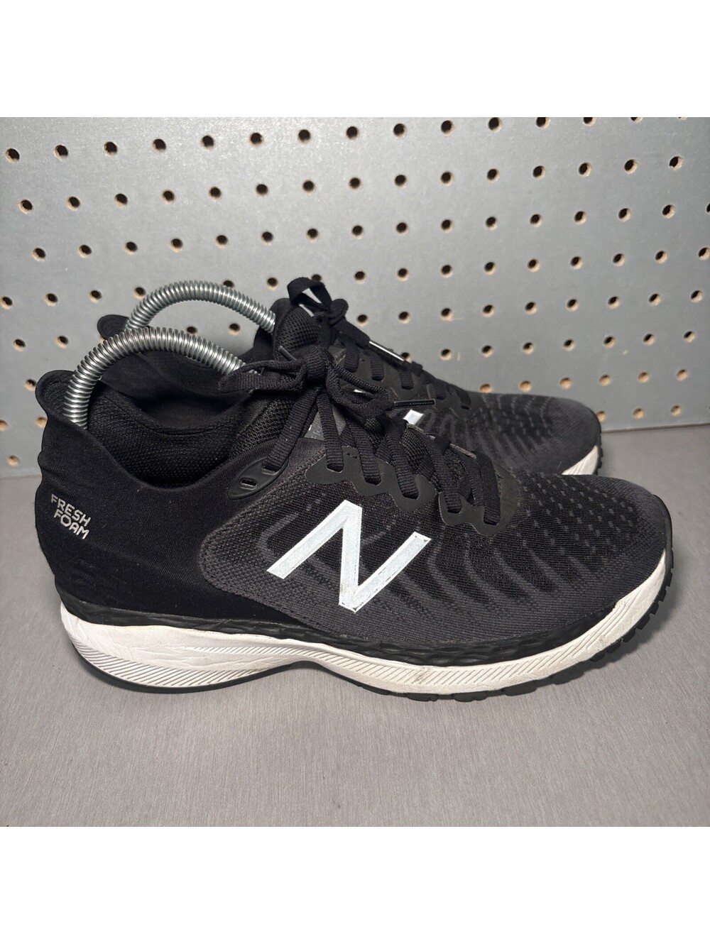 New Balance Fresh Foam 860v11 Running Shoes Womens Size 8 Black Walking Athletic